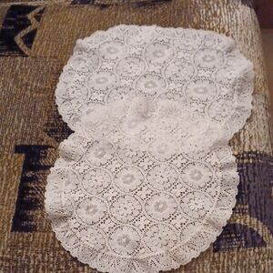 4/$30 Elegant White Lace Doilies - Set of 2